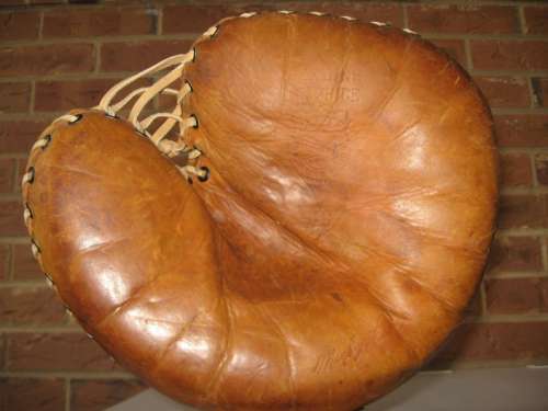 Mickey Livingston Dubow 519 Front